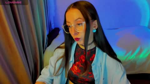 Snapshot of happystephanie chatting on 04.05.26 Stephanie online show from 04.05.26