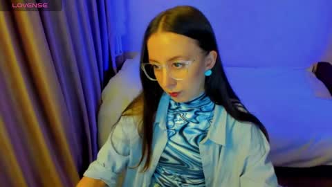 Snapshot of happystephanie chatting on 04.15.26 Stephanie online show from 04.15.26