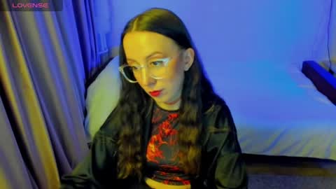Snapshot of happystephanie chatting on 04.30.26 Stephanie online show from 04.30.26