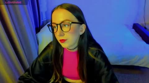 Snapshot of happystephanie chatting on 05.01.26 Stephanie online show from 05.01.26