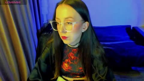 Snapshot of happystephanie chatting on 05.07.26 Stephanie online show from 05.07.26