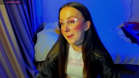 Stephanie online show from 06.25.26