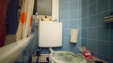 Snapshot of hard213213 chatting on 11.17.25 hard213213 online show from 11.17.25