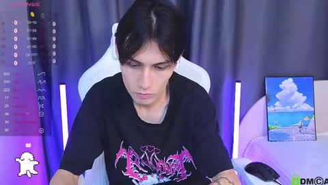 Mark online show from 11.04.25