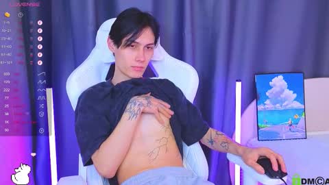 Mark online show from 11.25.25