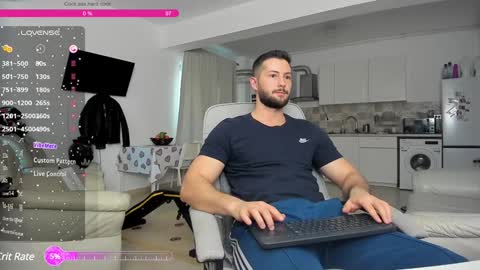 Snapshot of hard_chriss chatting on 01.07.25 Hard Cock online show from 01.07.25