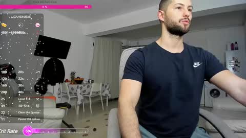 Snapshot of hard_chriss chatting on 02.17.25 Hard Cock online show from 02.17.25
