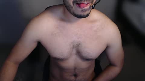 Snapshot of hardandhornyandbrown chatting on 02.10.25 H online show from 02.10.25