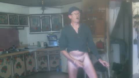 Snapshot of hardinhand44 chatting on 12.14.24 john nobles online show from 12.14.24