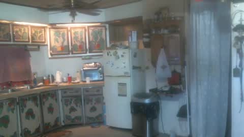 Snapshot of hardinhand44 chatting on 12.21.24 john nobles online show from 12.21.24