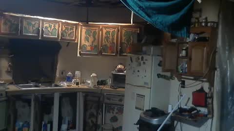 Snapshot of hardinhand44 chatting on 10.03.25 john nobles online show from 10.03.25