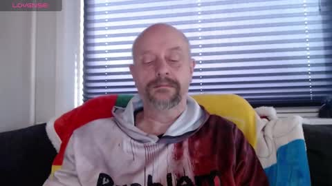 Snapshot of hardmrlazy chatting on 12.14.24 MrLazy online show from 12.14.24