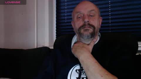 Snapshot of hardmrlazy chatting on 12.25.24 MrLazy online show from 12.25.24
