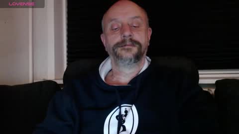 Snapshot of hardmrlazy chatting on 12.25.24 MrLazy online show from 12.25.24