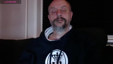Snapshot of hardmrlazy chatting on 12.26.24 MrLazy online show from 12.26.24