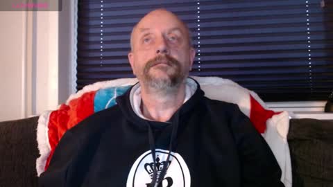 Snapshot of hardmrlazy chatting on 12.27.24 MrLazy online show from 12.27.24