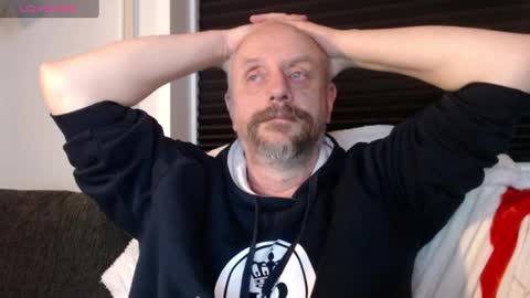 Snapshot of hardmrlazy chatting on 12.27.24 MrLazy online show from 12.27.24