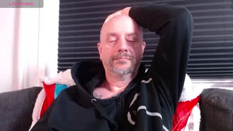 Snapshot of hardmrlazy chatting on 01.13.25 MrLazy online show from 01.13.25