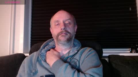 Snapshot of hardmrlazy chatting on 03.02.25 MrLazy online show from 03.02.25