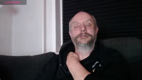 Snapshot of hardmrlazy chatting on 03.08.25 MrLazy online show from 03.08.25