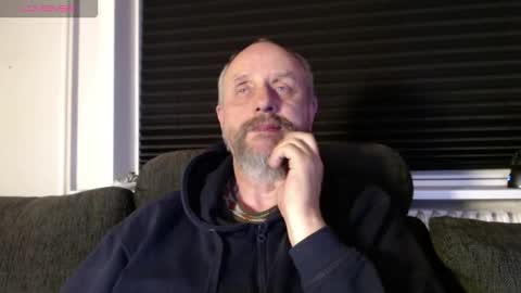 MrLazy online show from 10.22.25