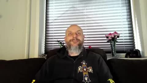 MrLazy online show from 04.14.26