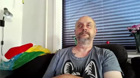 Snapshot of hardmrlazy chatting on 06.21.26 MrLazy online show from 06.21.26