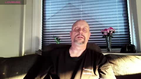 Snapshot of hardmrlazy chatting on 07.15.26 MrLazy online show from 07.15.26