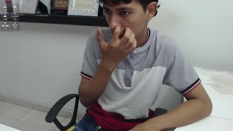 Snapshot of hardsexlove08 chatting on 10.23.25 Andres Dean online show from 10.23.25