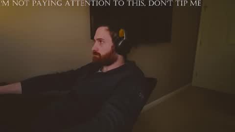 Snapshot of hardswtch chatting on 12.04.24 Tom online show from 12.04.24