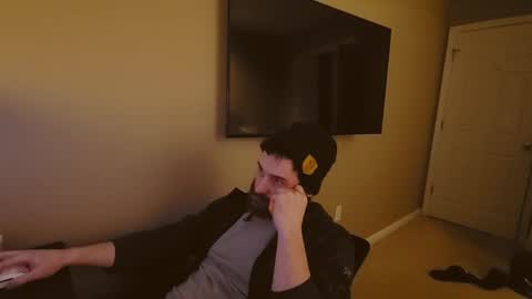 Snapshot of hardswtch chatting on 12.10.24 Tom online show from 12.10.24