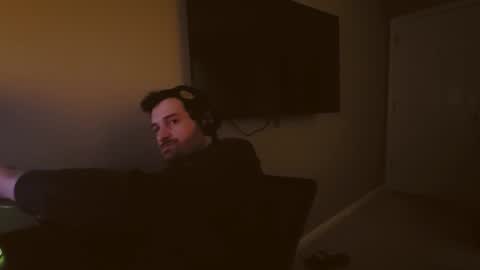 Snapshot of hardswtch chatting on 12.11.24 Tom online show from 12.11.24