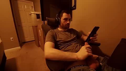 Snapshot of hardswtch chatting on 09.28.25 Tom online show from 09.28.25