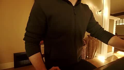 Snapshot of hardswtch chatting on 10.09.25 Tom online show from 10.09.25