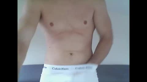 Snapshot of hardwanker75 chatting on 12.21.25 hardwanker75 online show from 12.21.25