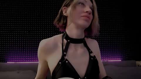 Miss Hardy online show from 03.19.26