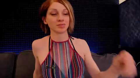 Miss Hardy online show from 05.10.26