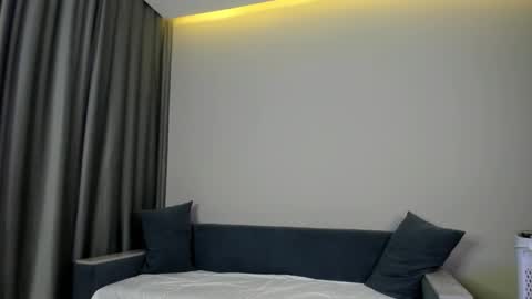 Snapshot of harimin chatting on 10.06.25 Maya online show from 10.06.25