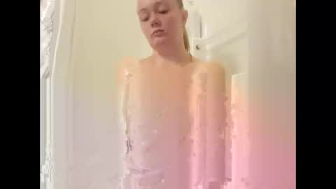 Snapshot of harleen848 chatting on 10.16.25 harleen848 online show from 10.16.25