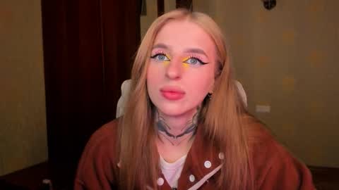 Julia online show from 10.04.25