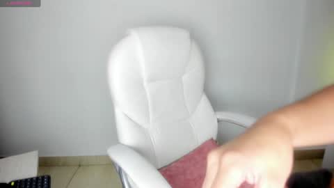 Snapshot of harleyqueen_robbie chatting on 02.01.25 harleyqueen_robbie online show from 02.01.25