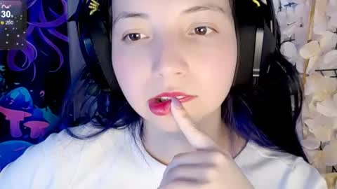 Harmonys World online show from 10.28.25