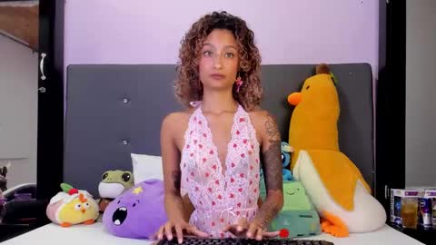 Harmony Hill online show from 11.06.25