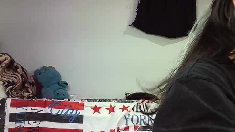 Snapshot of harper_ks chatting on 11.19.25 Harper online show from 11.19.25