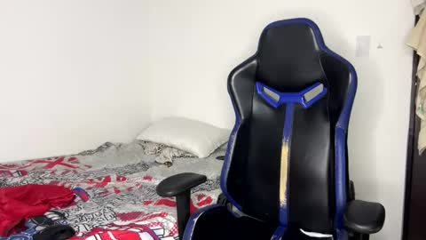 Snapshot of harry_p01 chatting on 09.11.25 harry_p01 online show from 09.11.25