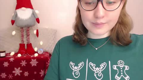Snapshot of hartfoxx chatting on 12.25.24 hartfoxx online show from 12.25.24