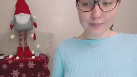 Snapshot of hartfoxx chatting on 12.28.24 hartfoxx online show from 12.28.24