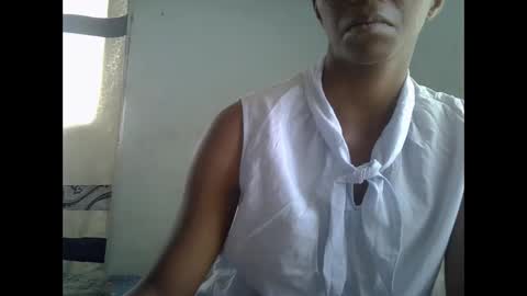 Snapshot of harysette chatting on 10.21.25 harysette online show from 10.21.25