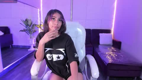 Snapshot of hasleycarter chatting on 10.17.25 HasleyCarter online show from 10.17.25