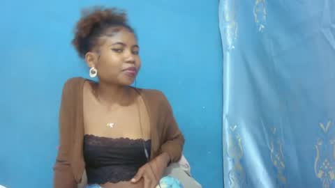 Snapshot of hasleyinah chatting on 07.17.26 hasleyinah online show from 07.17.26